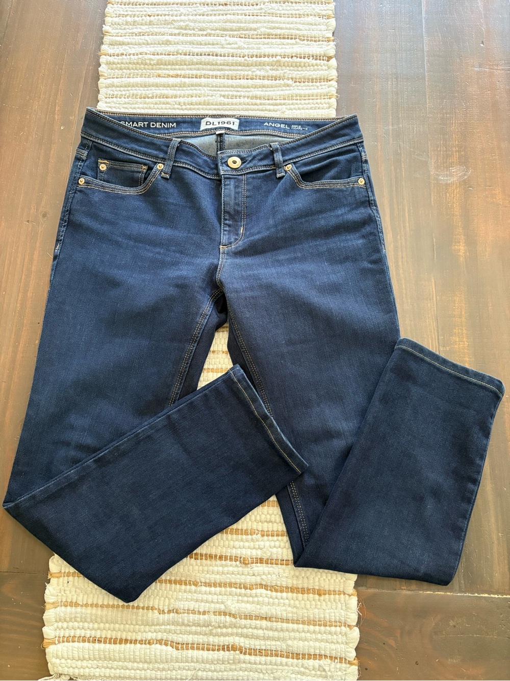 DL1961 Smart Denim Angel cigarette ankle jeans